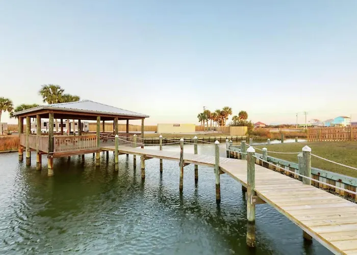 Waterfront With Bay Views Pool Hot Tub Boat Ramp & Private Balcony Holiday home *